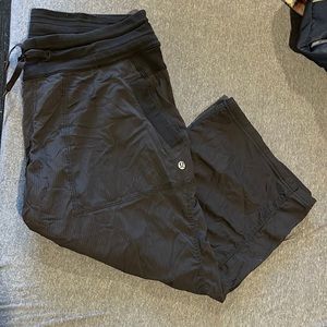 Lululemon capris